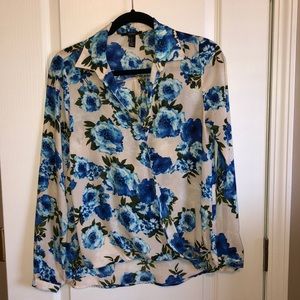 F21 - Floral blouse size medium
